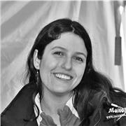 Estudiante universitaria ofrece clases particulares de cualquier asignatura a niños de primaria